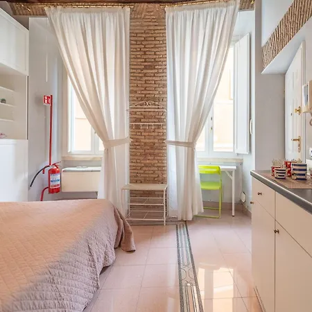 Secret Retreat In The Heart Of The Ghetto By Houseeds Apartment