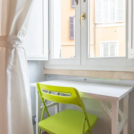 Apartment Secret Retreat In The Heart Of The Ghetto By Houseeds *