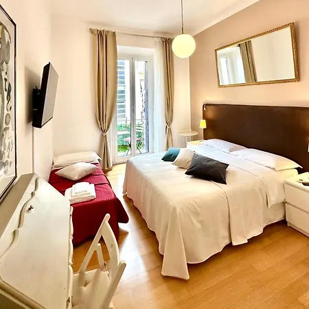 Vacanze Romane Basilica Apartment *