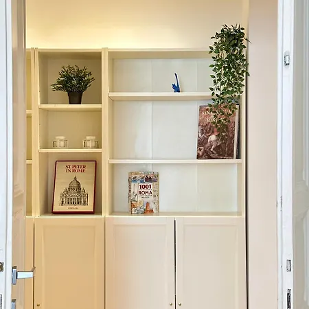Vacanze Romane Basilica Apartment