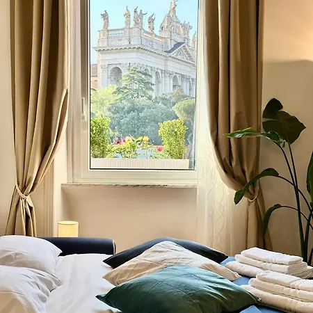 Vacanze Romane Basilica Apartment *