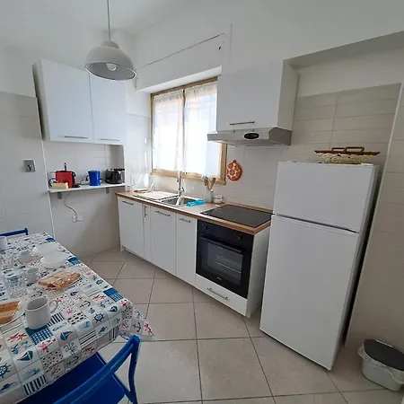 Appartamento Torre Spaccata For 6 With Parking Roma