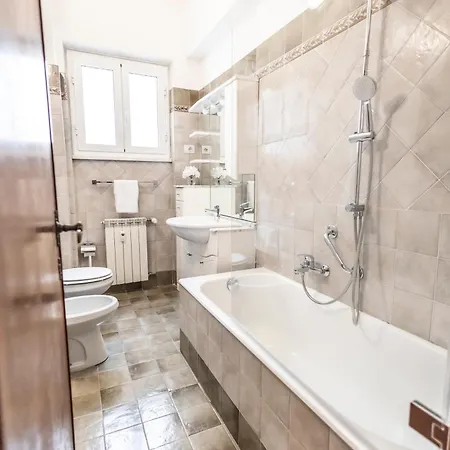 Dimora 247 Apartment Rome