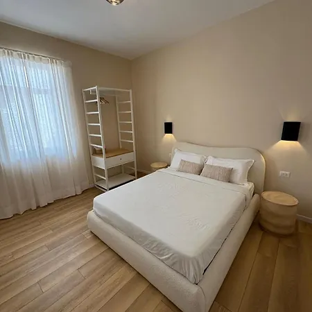 Urbana 24 *