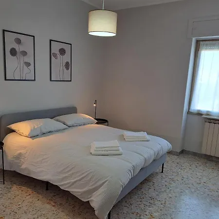 Torre Spaccata For 6 With Parking Roma