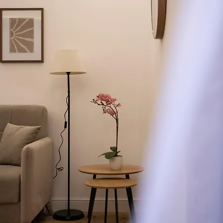 - Bredi Apartment Rome