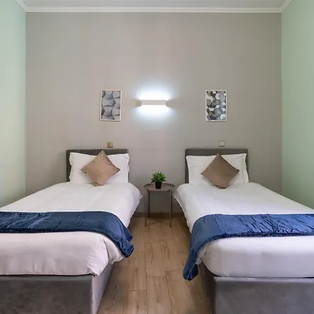 Leoni Di Giada - Close To Station Bed & Breakfast 3*