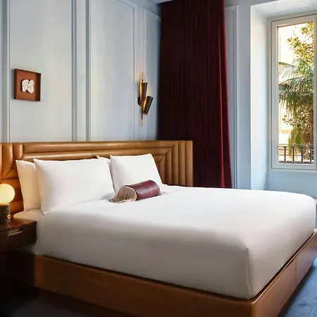 Hotel W