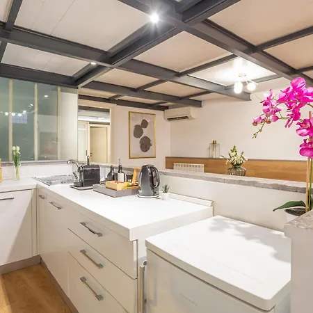 Apartamento Daplace - Adele Roma