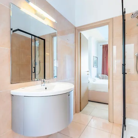 Gregorio VII - Deliziosa Sistemazione A Due Passi Da San Pietro Bed & Breakfast 2*