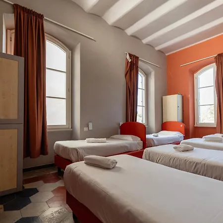 Borgo Ripa Urban Travel Hostel *
