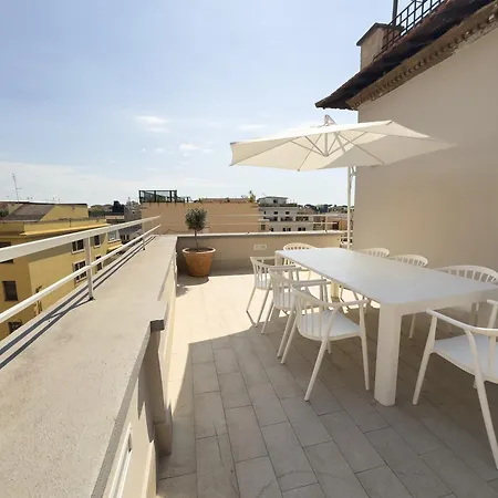 Attico Colosseo, Terrazza Da Sogno, Vista Unica Roma