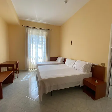 Casa Per Ferie Suore Salesiane Dei Sacri Cuori Bed & Breakfast Roma