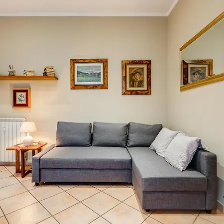 Riccio-flaminio House *
