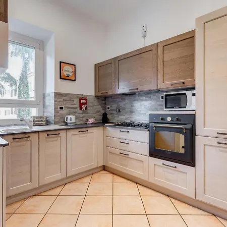 Riccio-flaminio House *