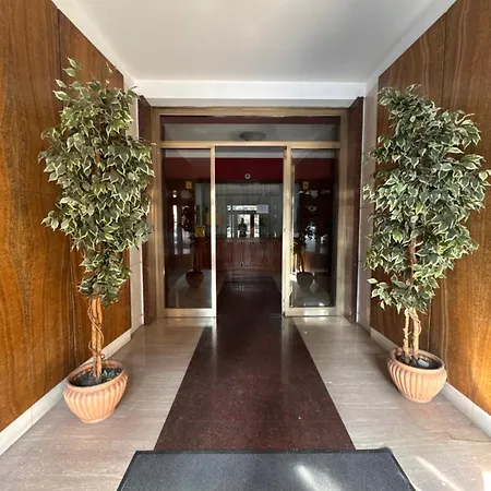 Vatican District, Roma, * Roma