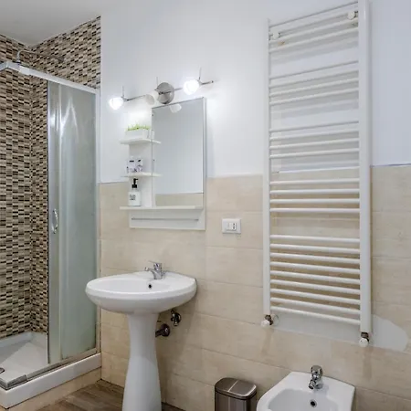 Turati Guest house *