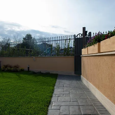 Apartment Villini Dell'acquedotto Felice Rome