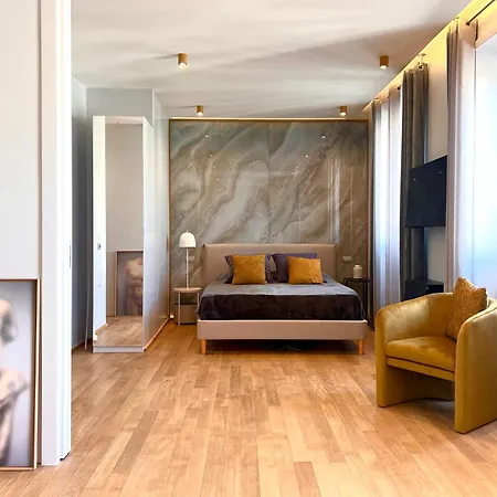 Luxury Monti Quirinale Apartment Rome