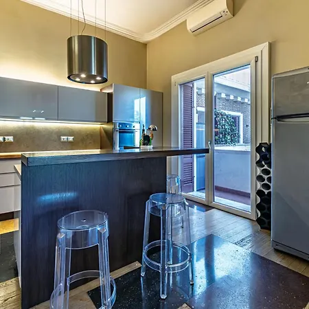 Ada - Parioli Apartment *