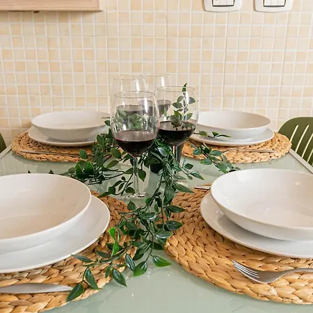 Dafne Wonderful With Terrace Apartment
