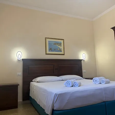 Apartamento Domi 10 Apartment, Stazione Termini, Via Curtatone 12 Roma