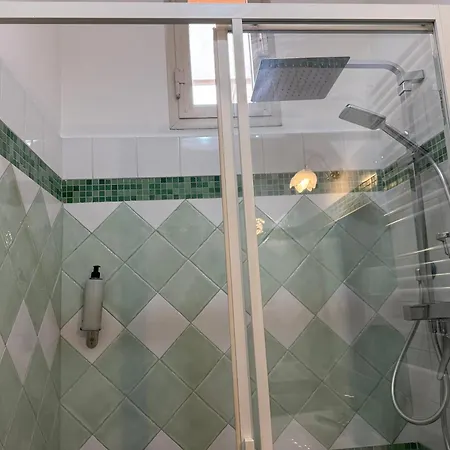 Apartamento Domi 10 Apartment, Stazione Termini, Via Curtatone 12 *