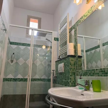 Domi 10 Apartment, Stazione Termini, Via Curtatone 12 Apartment Rom