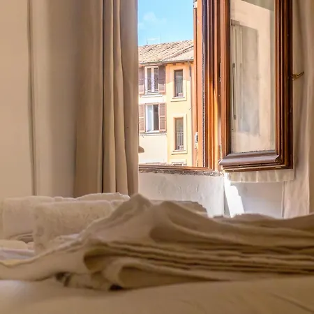 Puccini Flat * Rome