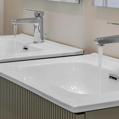 Delina- Luxury Metro A Apartment *