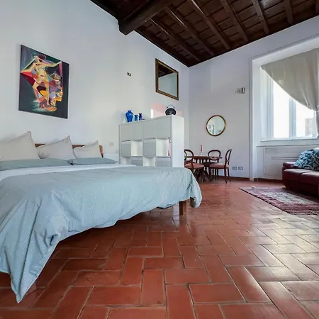 Apartment Pantheon Rome