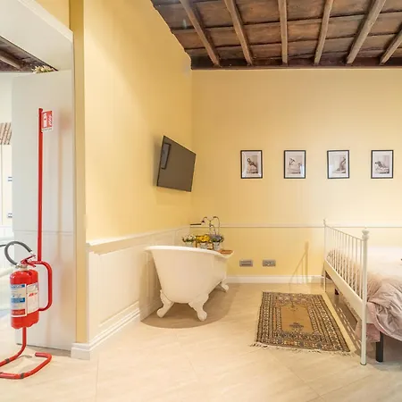 Secret Luxury Retreat In The Heart Of The Ghetto By Houseeds * Rome