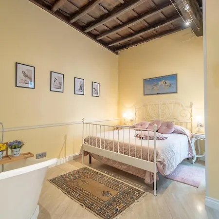 Apartment Secret Luxury Retreat In The Heart Of The Ghetto By Houseeds *