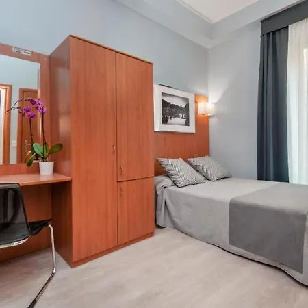 Hotel Roi *