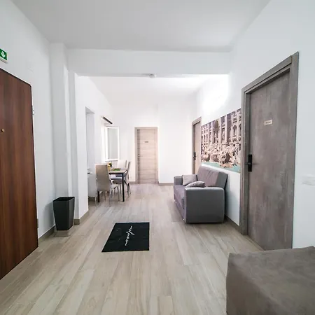 Domus Trevi Garbatella Guest house