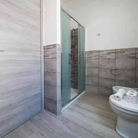 Domus Trevi Garbatella Guest house