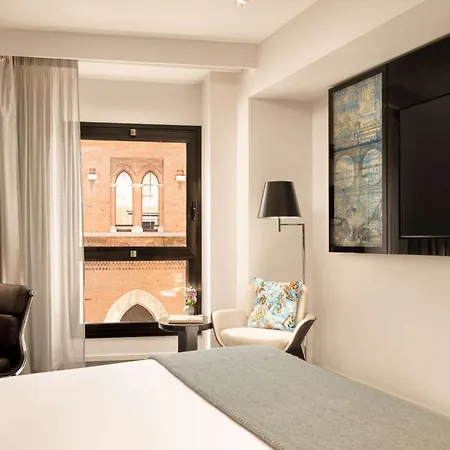 Art'otel Piazza Sallustio, Powered By Radisson 5*