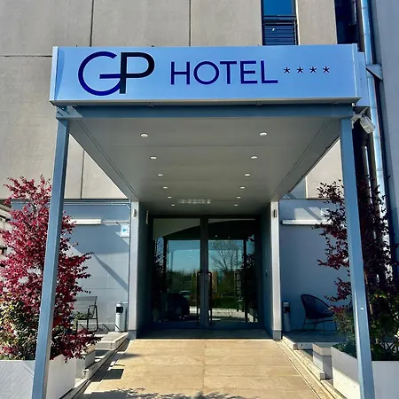 Gp Hotel 4*