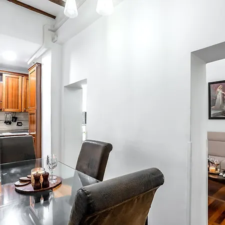 Trevi Fountain Luxury Apartment Rome