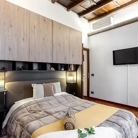 Apartment Trevi Fountain Luxury Rome