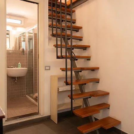 Apartment Homehouse Serpenti - Colosseum - Rione Monti *
