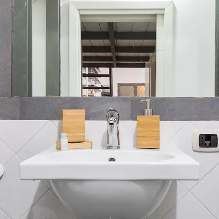 Trevi Modern Loft Appartamento *