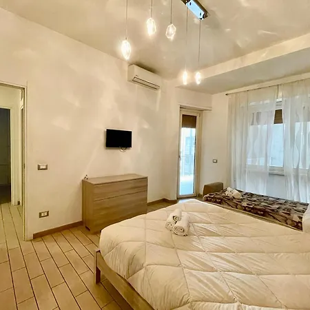 Domus Laterani By Jfm - Comfortable Big Terrace Colosseo Appartamento