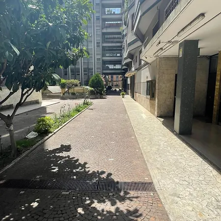 Domus Laterani By Jfm - Comfortable Big Terrace Colosseo Appartamento