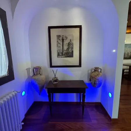 Domus Colosseum, Detached House Just Few Steps From The Colosseum * ローマ