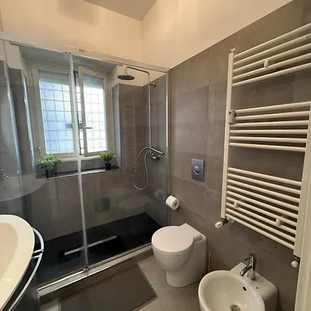 Apartment Black Lotus Rome