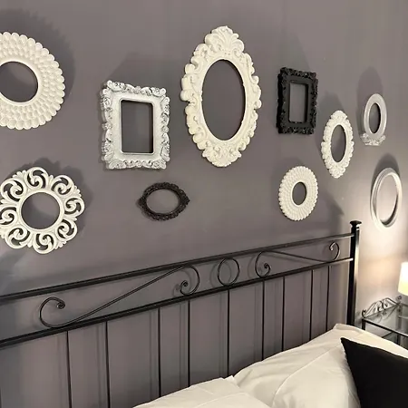 Apartment Black Lotus Rome