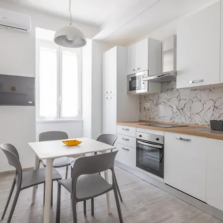 Domus Ponte Lungo Appartamento *