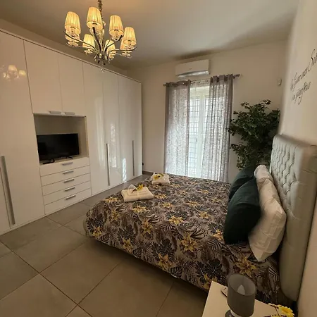 Black Lotus Apartment *