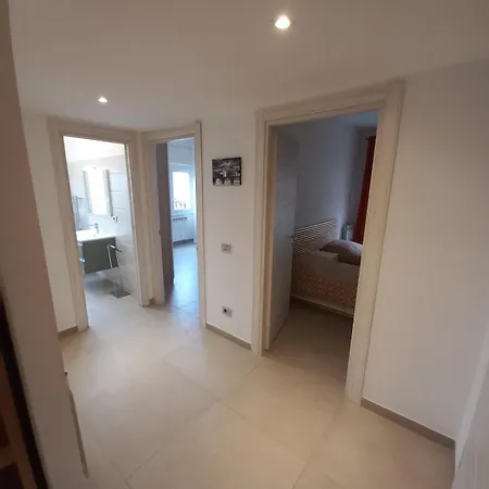 Locazione Turistica A Centocelle Apartment *